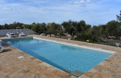 Ostuni Cottage | Trullo Bello Sguardo by BarbarHouse