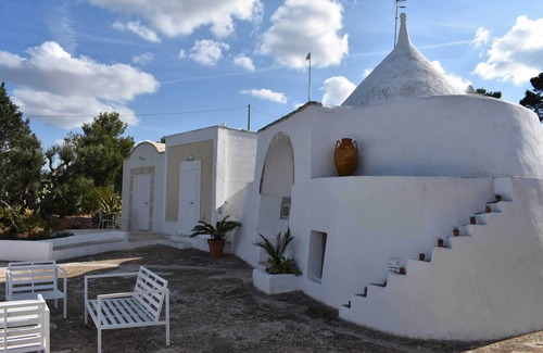 Ostuni Cottage | Trullo Bello Sguardo by BarbarHouse