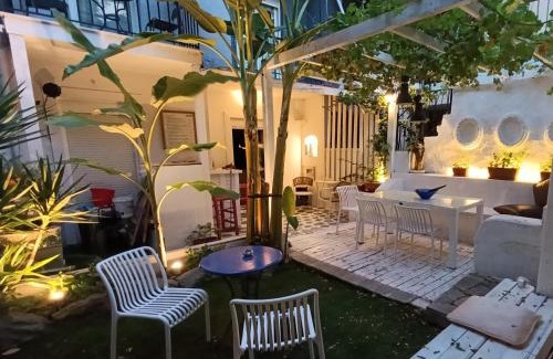 Agios Pavlos Apartment | Trykonos Garden - Free Parking - Explore Center on foot - Close to University & Helexpo
