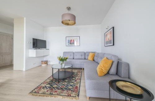 Przymorze Apartment | Trzy Żagle with City View by NorthSide Apartments