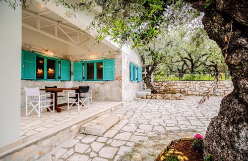 Agia Marina House | Tsantri Olive Grove residence