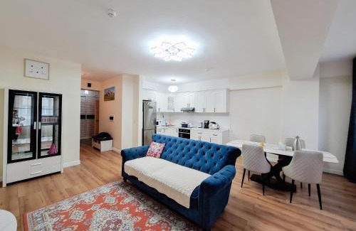 Downtown Ulaanbaatar Apartment | Tsegi's modern guest house