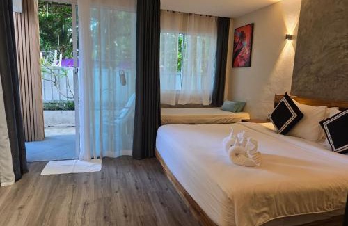 Sa Khu Resort | TT Naiyang Beach Phuket