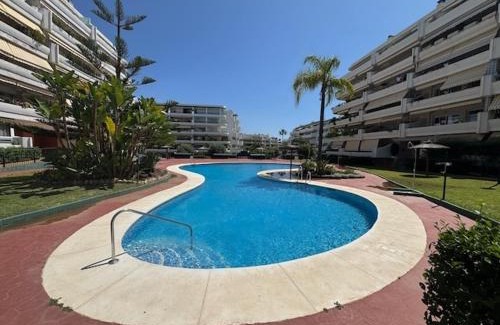 Guadalmina Apartment | Tu descanso en Marbella, relax, golf y playa