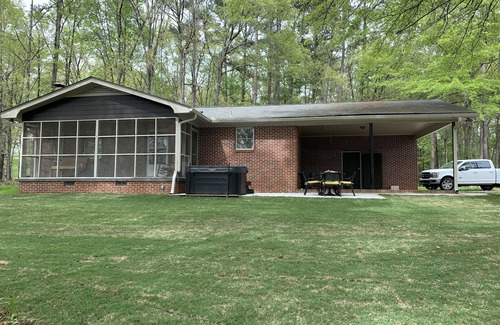Cedar Bluff House | Tucked Away on Weiss Lake