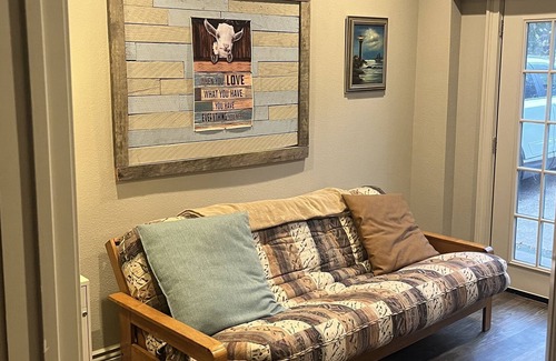 Argyle House | Tudor Farms Country Retreat - pet friendly