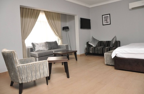 Lekki Phase 1 Hotel | Tudor House Hotel