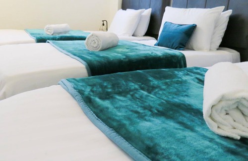 The Westside House | Tudors eSuites Five Ways Terrace Parking