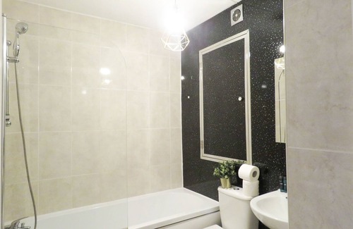 The Westside House | Tudors eSuites Five Ways Terrace Parking
