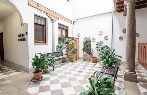 Granada City Center Apartment | tuGuest Plaza de Gracia
