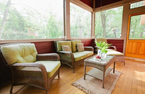 Black Mountain House | Tulip Cottage