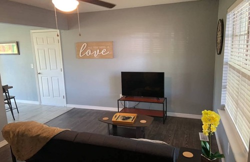 Tulsa House | Tulsa whole home near Hard Rock Casino and I-44 with large fenced backyard
