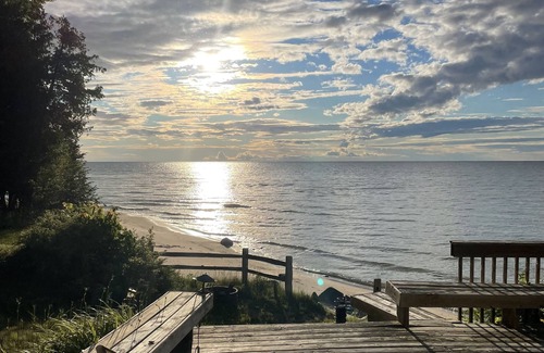Harbor Springs Cottage | Turquoise Beach - Lake Michigan Cottage