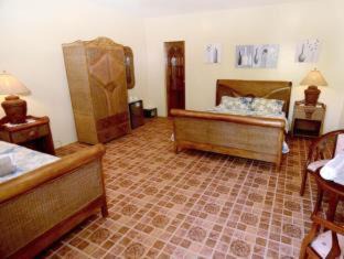 Moalboal Resort | Turtle Bay Dive Resort
