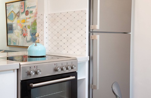 Del Mar House | Turtle Retreat - Easy 2 minute walk to the Ocean!