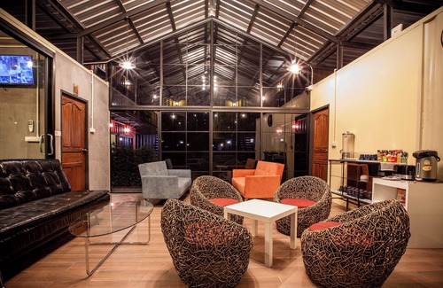 Don Muang Hotel | Tuscany Land Resort Donmuang