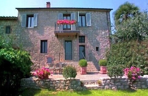 Monteriggioni Villa | Tuscany Luxury Spacious Villa Private Pool Wi-Fi free near Siena Family Frendly