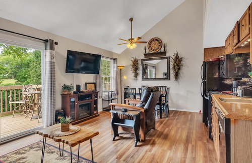 Table Rock Condo | Tuscany On Taneycomo 2 Bedroom Condo by RedAwning