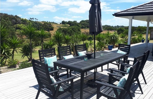 Ruakaka House | Tuturu View .