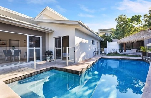 Maroochydore House | TWELVE @ 12 Private Central Maroochydore