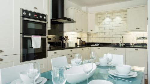 Poole House | Twin Palms