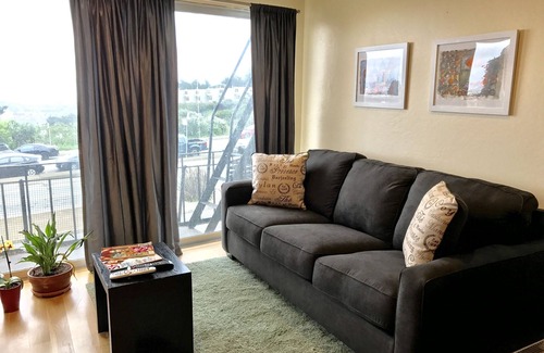 Upper Market Apartment | ❤️ Twin Peaks, Fantastic Luxury Apartment, Great View, Parking, WiFi, Laundry