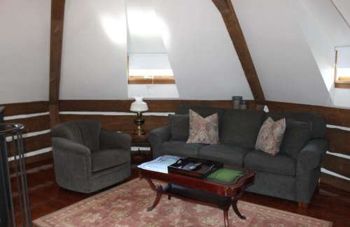 Ephrata Bed & Breakfast | Twin Pine Manor