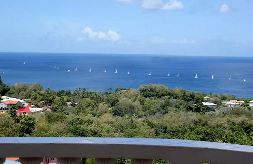 Coubaril Apartment | Two Bedroom Apartment with a Sea View close to the city center