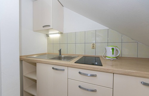 Drasnice Apartment | Two bedroom apartment near beach Drašnice, Makarska (A-6652-e)