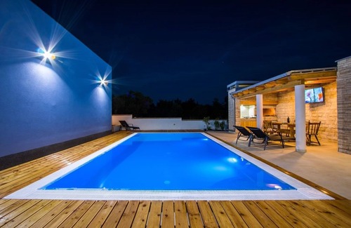 Verunic Apartment | Two bedroom apartment with terrace and sea view Verunić, Dugi otok (A-14286-d)