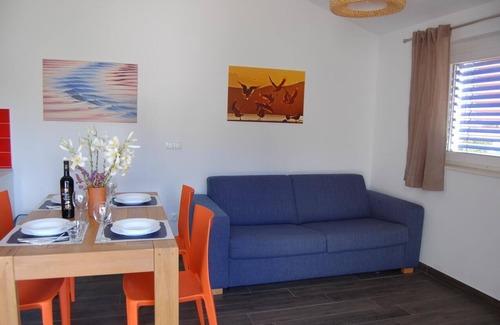 Verunic Apartment | Two bedroom apartment with terrace and sea view Verunić, Dugi otok (A-15209-a)
