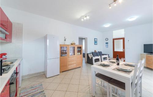Verunic Apartment | Two-Bedroom Apartment In Veli Rat