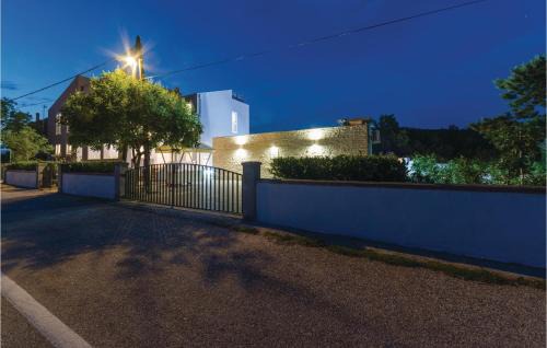 Verunic Apartment | Two-Bedroom Apartment In Veli Rat