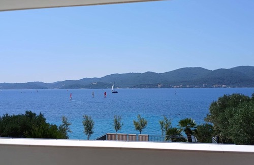 Viganj Apartment | Two bedroom apartment near beach Viganj - Podac, Pelješac (A-24663-a)