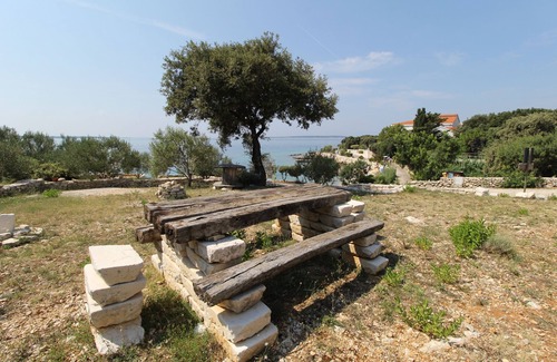 Mandre Apartment | Two bedroom apartment near beach Mandre, Pag (A-4084-a)