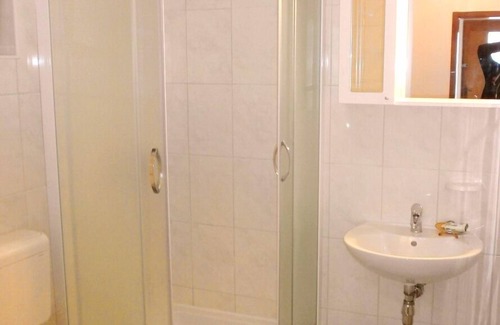 Bratus Apartment | Two bedroom apartment with terrace and sea view Bratuš, Makarska (A-2627-c)