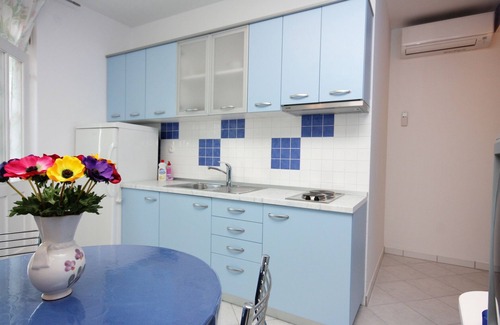 Selca Apartment | Two bedroom apartment with terrace and sea view Puntinak, Brač (A-718-c)