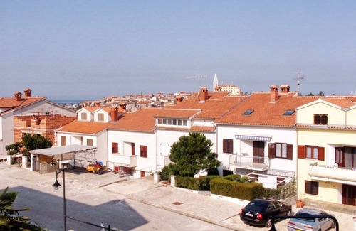 Vrsar Apartment | Two bedroom apartment with terrace and sea view Vrsar, Poreč (A-3007-a)