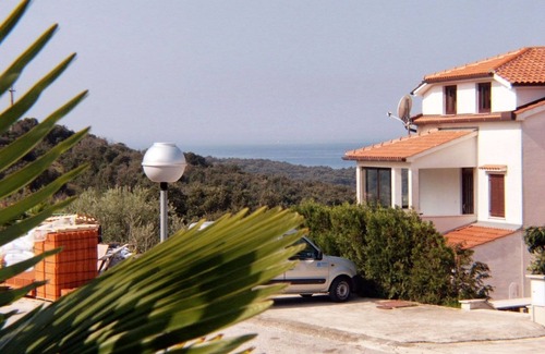 Vrsar Apartment | Two bedroom apartment with terrace and sea view Vrsar, Poreč (A-3007-c)