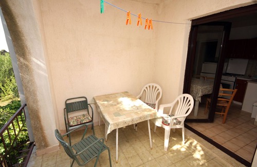 Suha Punta Apartment | Two bedroom apartment with terrace and sea view Suha Punta, Rab (A-5050-a)