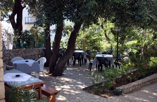 Suha Punta Apartment | Two bedroom apartment with terrace and sea view Suha Punta, Rab (A-5050-b)