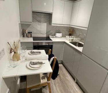 Kentish Town Apartment | Two Bedroom Flat C in Kentish Town