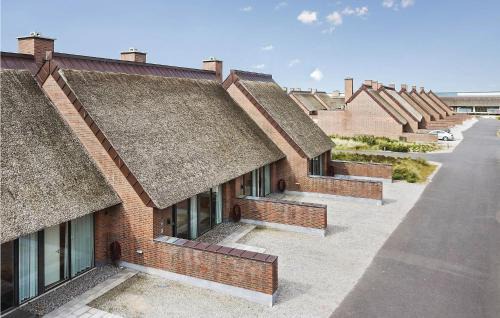 Sønderstrand House | Two-Bedroom Holiday Home Rømø With A Fireplace 03