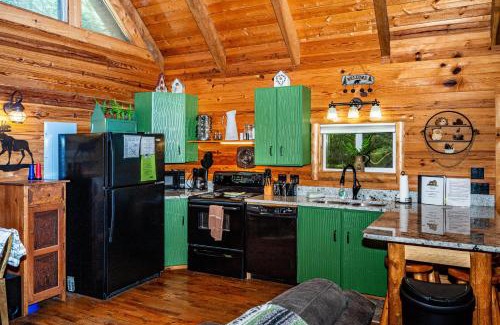 Bloomington House | Two Bedroom Log Cabin
