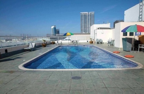 Al Mankhool House | Two Bedroom Suite Near Manhattan Avenue By Luxury Bookings