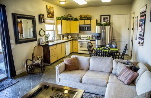 St. George Apartment | Two bedroom two bath furnished apartment with 2 king beds and full kitchen