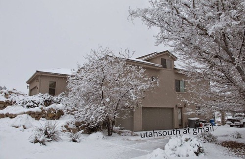St. George Apartment | Two bedroom two bath furnished apartment with 2 king beds and full kitchen