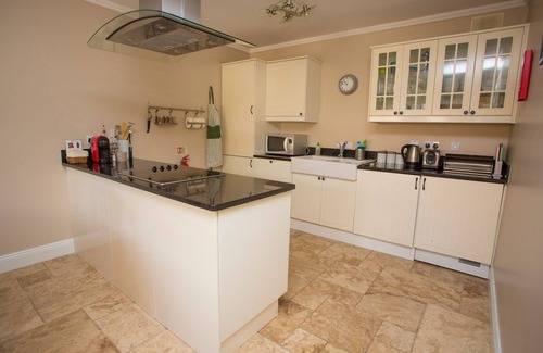 Lismullin Cottage | Two bedroomed cottage in a landscaped courtyard in the heart of Ireland's Ancient East region.