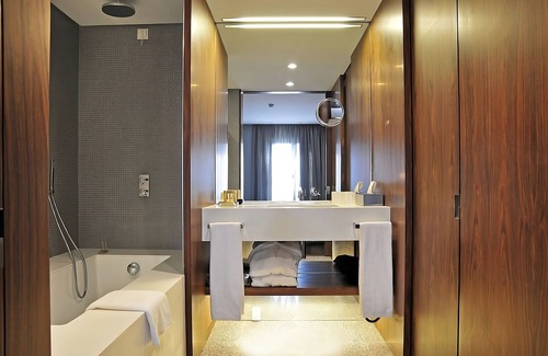 Santo Antonio Hotel | Two Family-friendly Units with Full Kitchens, Pet-friendly, Relax at Altis Prime
