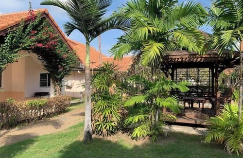 Si Racha Apartment | Two Fifty Nine Resort 259 รีสอร์ต